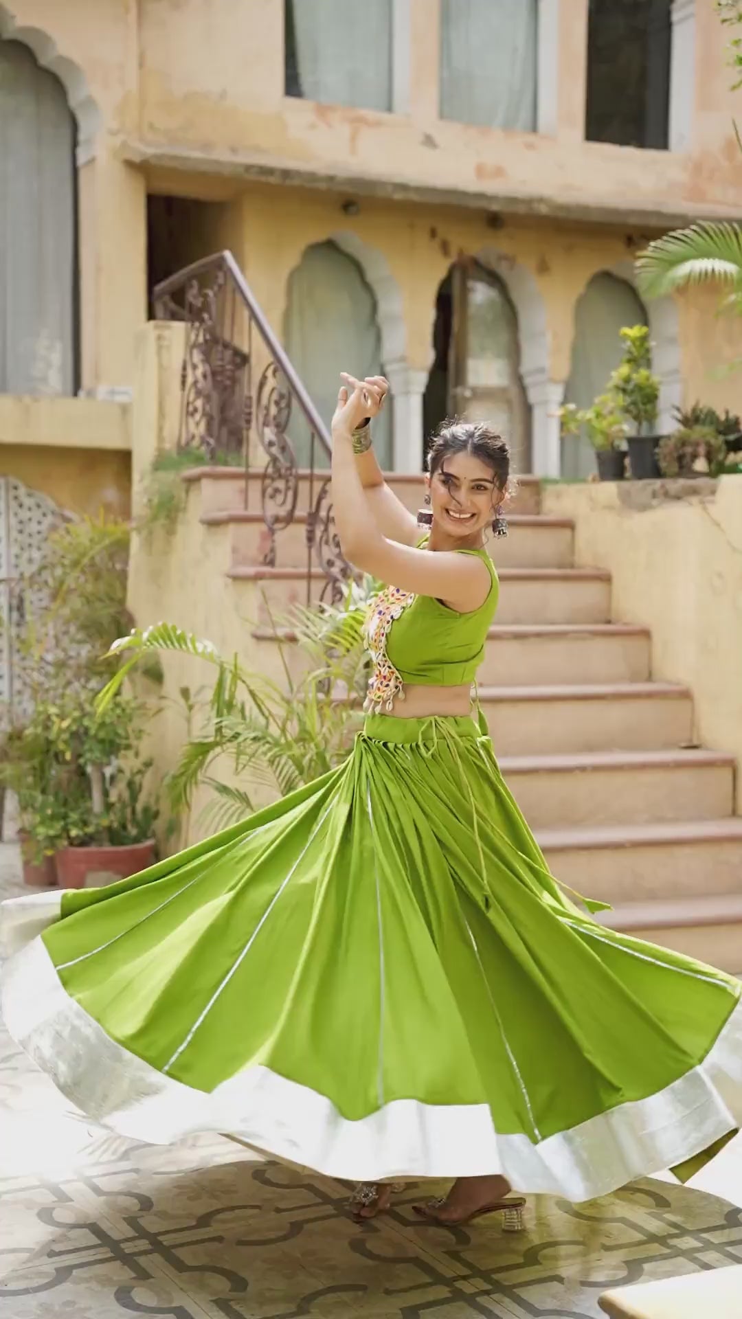 Festive Fashion atIts Best: Rayon Lehenga and Gamthi Work Blouse for Navratri β¨π
